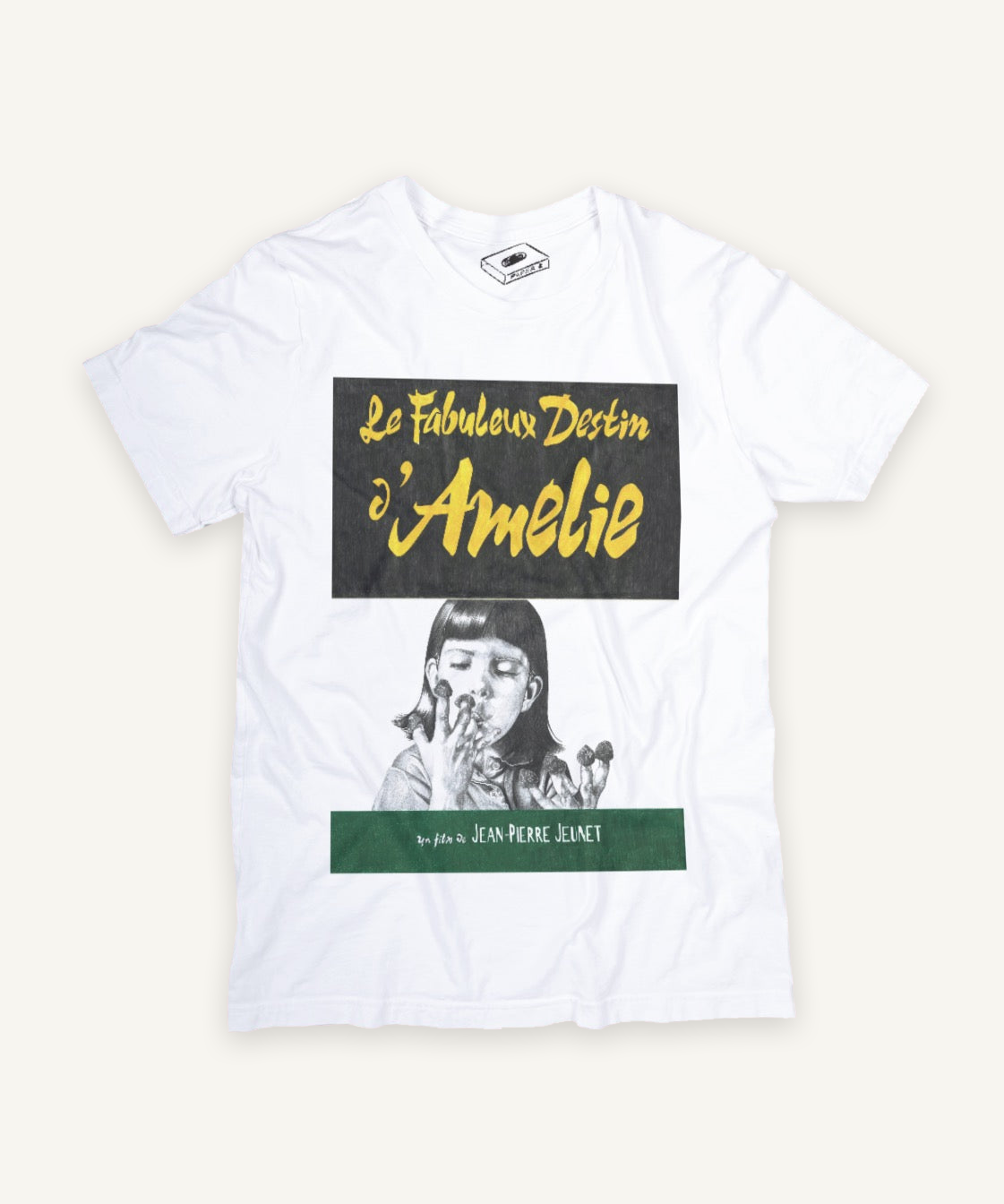 amelie T-shirt on ivory background with natural shadow